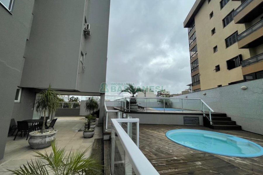 Apartamento com 92m², 3 dormitórios, 2 vagas, no bairro Rio Branco em Caxias do Sul para Comprar