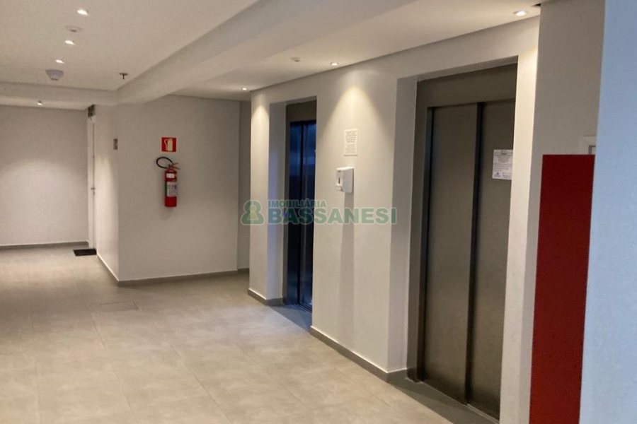 Sala Mobiliada com 20m², no bairro Lourdes em Caxias do Sul para Alugar