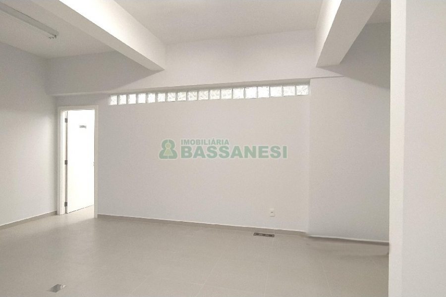 Sala com 142m², no bairro Santa Catarina em Caxias do Sul para Alugar