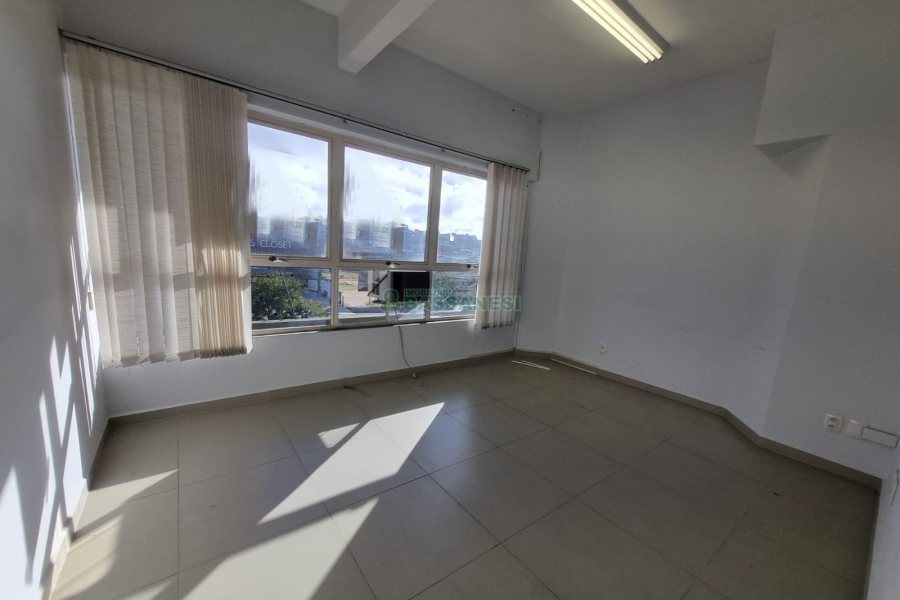 Sala com 142m², no bairro Santa Catarina em Caxias do Sul para Alugar