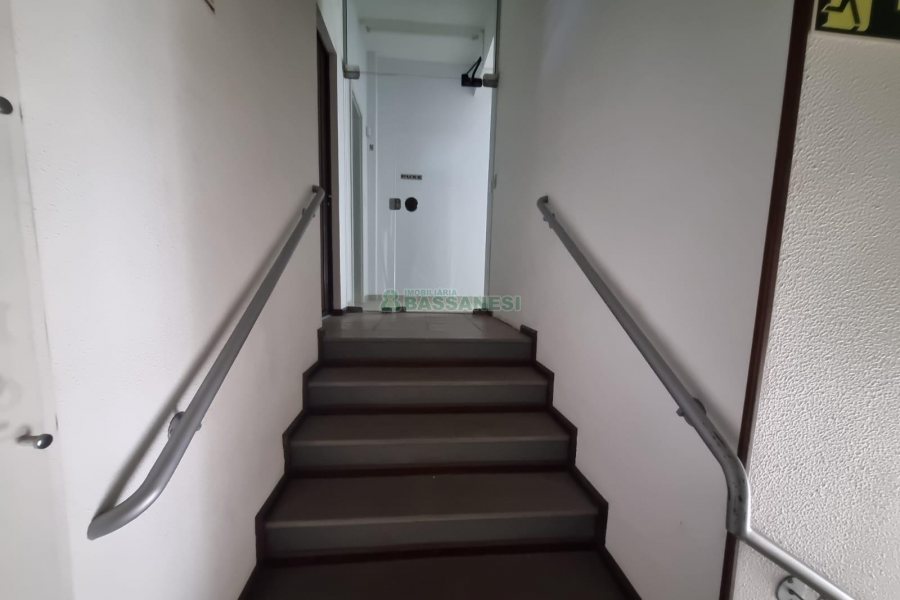 Sala com 142m², no bairro Santa Catarina em Caxias do Sul para Alugar