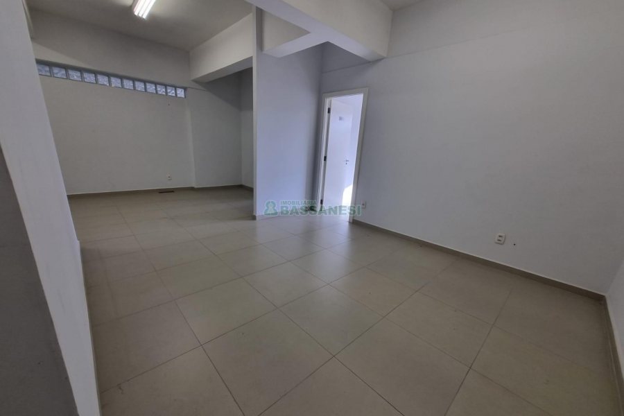 Sala com 142m², no bairro Santa Catarina em Caxias do Sul para Alugar