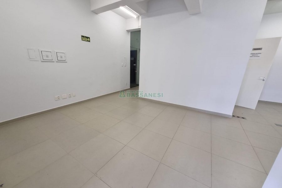 Sala com 142m², no bairro Santa Catarina em Caxias do Sul para Alugar