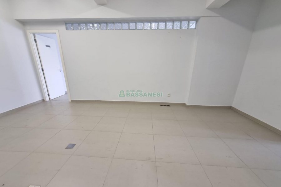 Sala com 142m², no bairro Santa Catarina em Caxias do Sul para Alugar