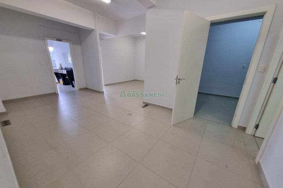 Sala com 142m², no bairro Santa Catarina em Caxias do Sul para Alugar