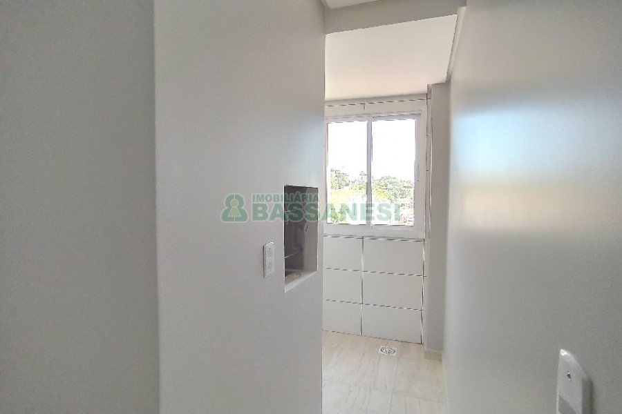 Apartamento com 52m², 2 dormitórios, 1 vaga, no bairro Rio Branco em Caxias do Sul para Alugar