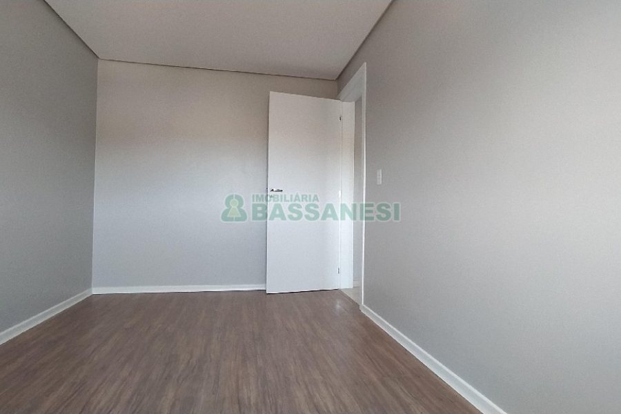Apartamento com 52m², 2 dormitórios, 1 vaga, no bairro Rio Branco em Caxias do Sul para Alugar
