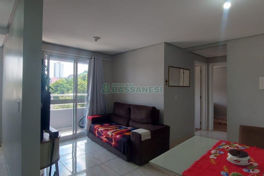 Apartamento com 52m², 2 dormitórios, 1 vaga, no bairro Rio Branco em Caxias do Sul para Alugar