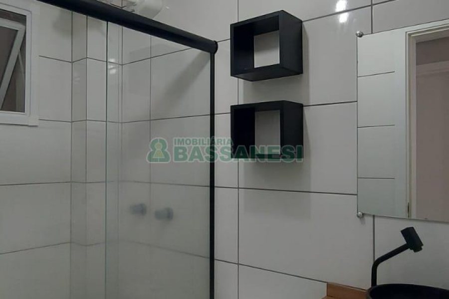 Apartamento com 52m², 2 dormitórios, 1 vaga, no bairro Rio Branco em Caxias do Sul para Alugar