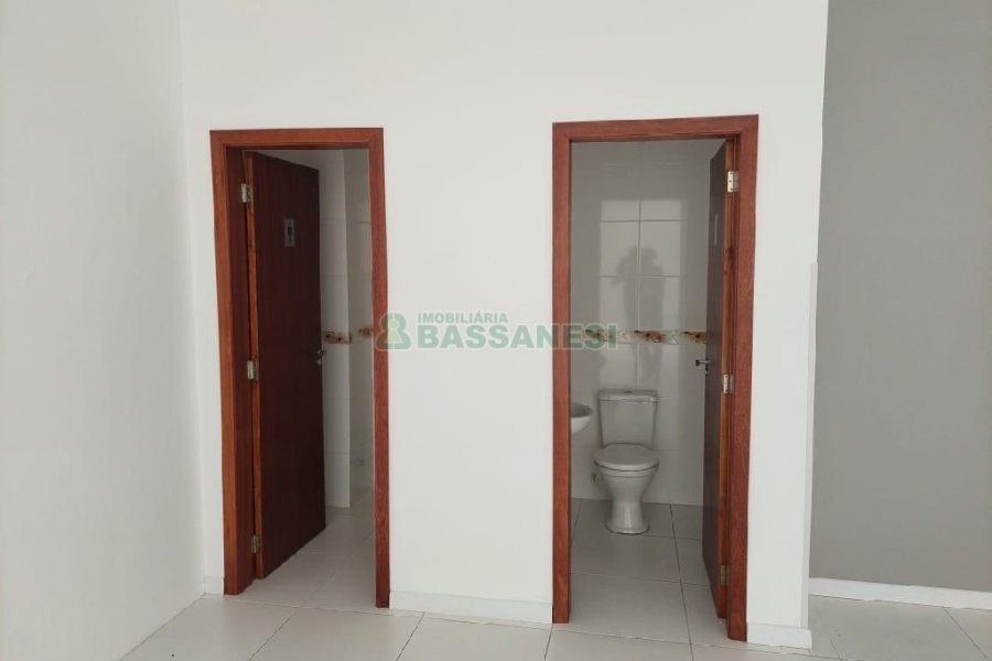 Loja com 300m², no bairro Centro em Caxias do Sul para Alugar