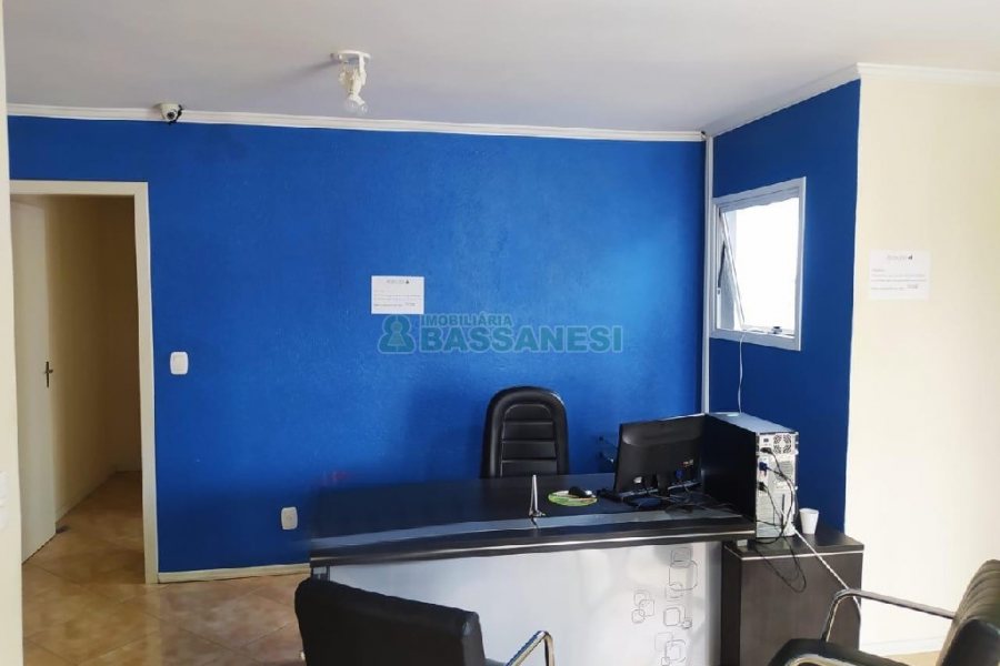 Casa Comercial com 136m², no bairro Universitário em Caxias do Sul para Alugar