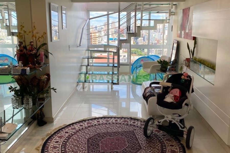 Apto Mobiliado com 270m², 4 dormitórios, 4 vagas, no bairro Madureira em Caxias do Sul para Comprar