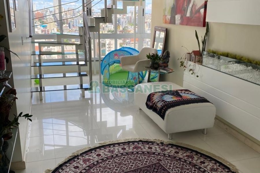 Apto Mobiliado com 270m², 4 dormitórios, 4 vagas, no bairro Madureira em Caxias do Sul para Comprar
