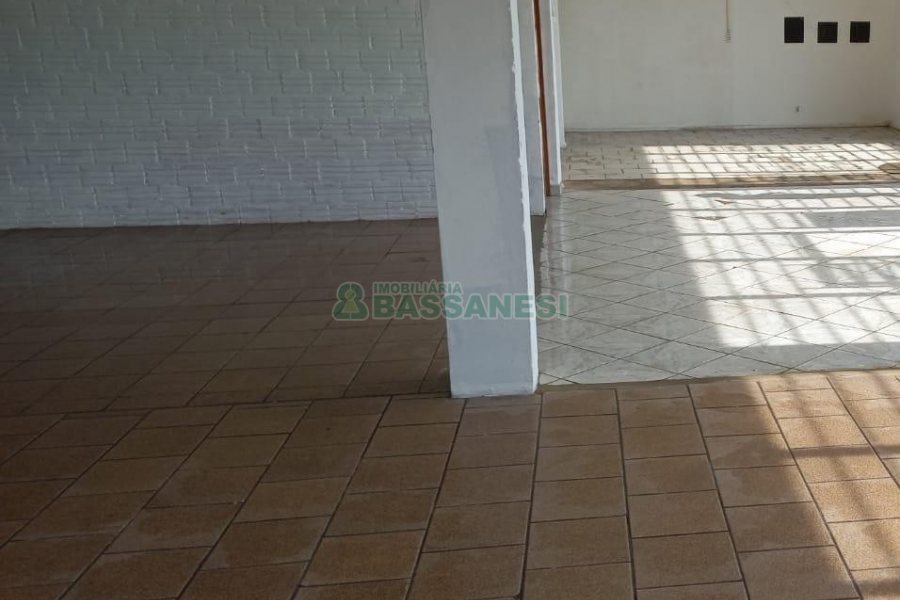 Loja com 96m², no bairro Presidente Vargas em Caxias do Sul para Alugar