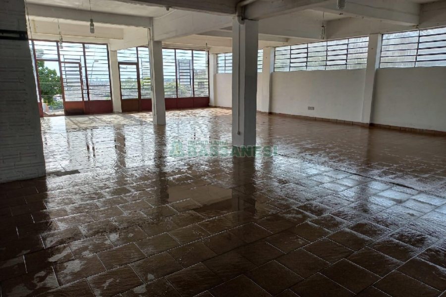 Loja com 96m², no bairro Presidente Vargas em Caxias do Sul para Alugar