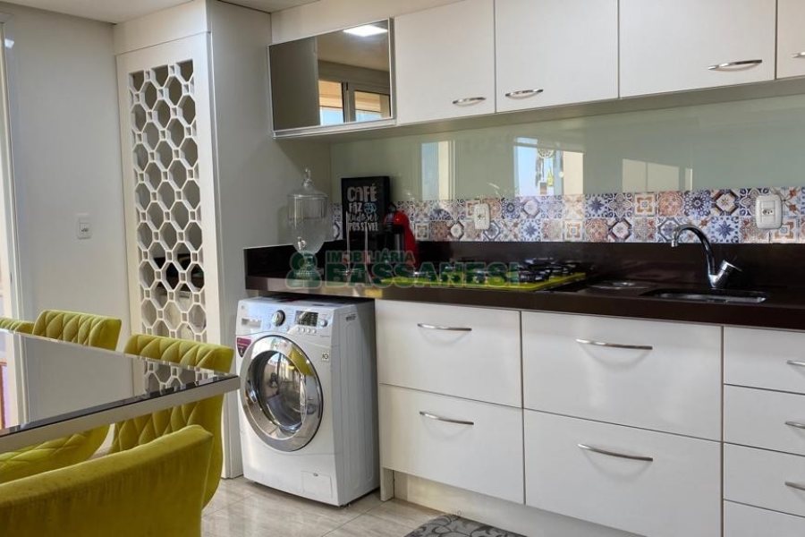 Apartamento com 84m², 2 dormitórios, 2 vagas, no bairro Santa Catarina em Caxias do Sul para Comprar