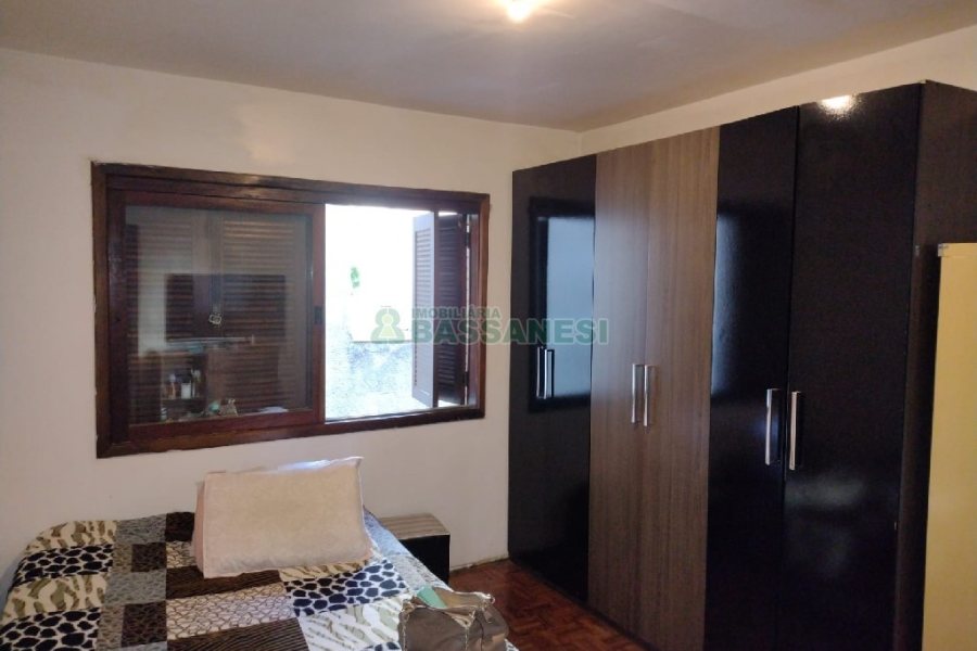 Casa com 236m², 5 dormitórios, 4 vagas, no bairro Bela Vista em Caxias do Sul para Comprar