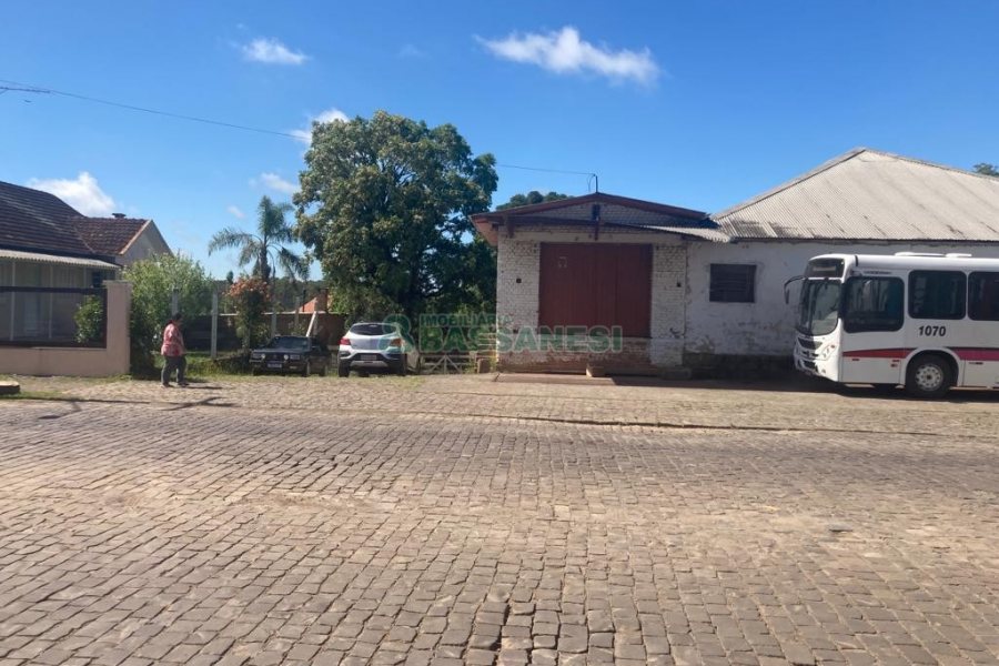 Pavilhão com 2600m², no bairro Fazenda Souza em Caxias do Sul para Comprar