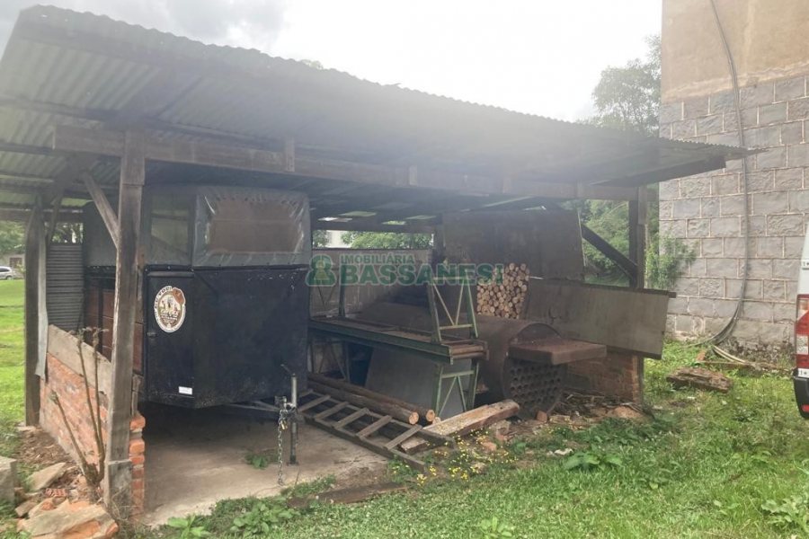 Pavilhão com 2600m², no bairro Fazenda Souza em Caxias do Sul para Comprar