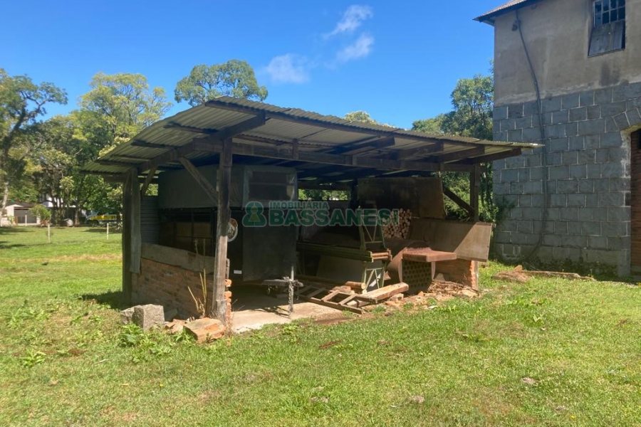 Pavilhão com 2600m², no bairro Fazenda Souza em Caxias do Sul para Comprar