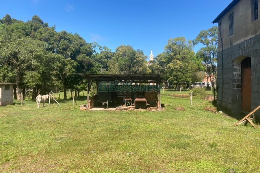 Pavilhão com 2600m², no bairro Fazenda Souza em Caxias do Sul para Comprar