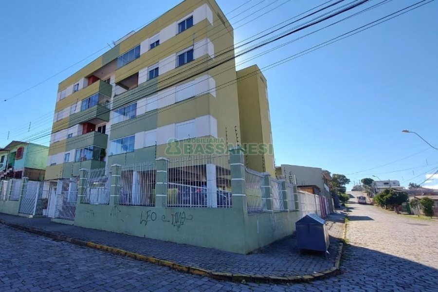 Apartamento com 63m², 2 dormitórios, 2 vagas, no bairro Presidente Vargas em Caxias do Sul para Comprar