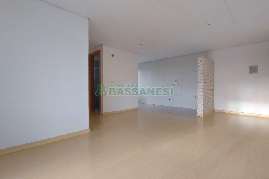 Apartamento com 63m², 2 dormitórios, 2 vagas, no bairro Presidente Vargas em Caxias do Sul para Comprar