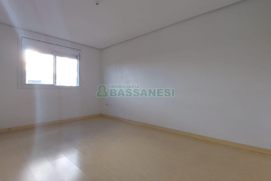 Apartamento com 63m², 2 dormitórios, 2 vagas, no bairro Presidente Vargas em Caxias do Sul para Comprar