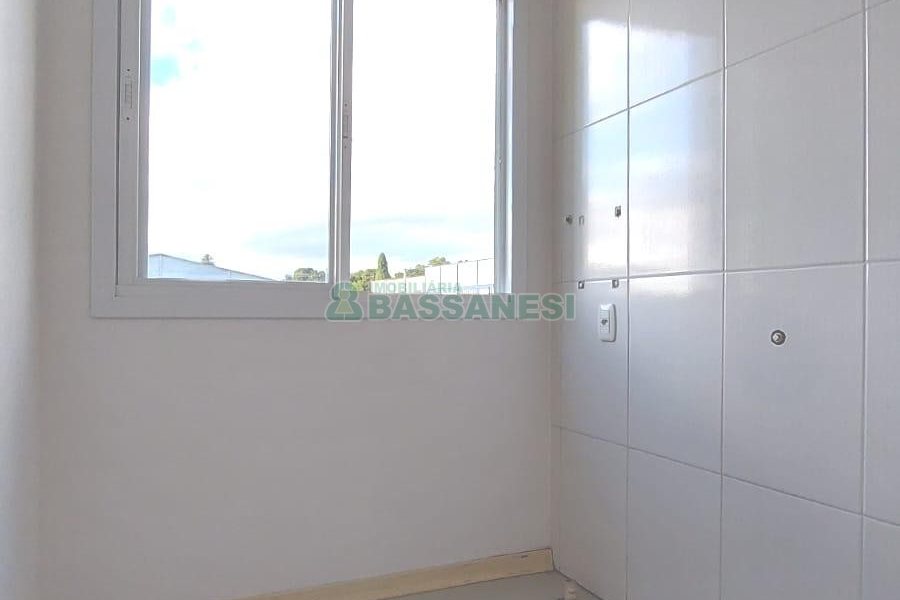 Apartamento com 63m², 2 dormitórios, 2 vagas, no bairro Presidente Vargas em Caxias do Sul para Comprar