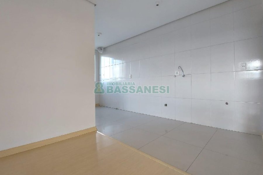 Apartamento com 63m², 2 dormitórios, 2 vagas, no bairro Presidente Vargas em Caxias do Sul para Comprar
