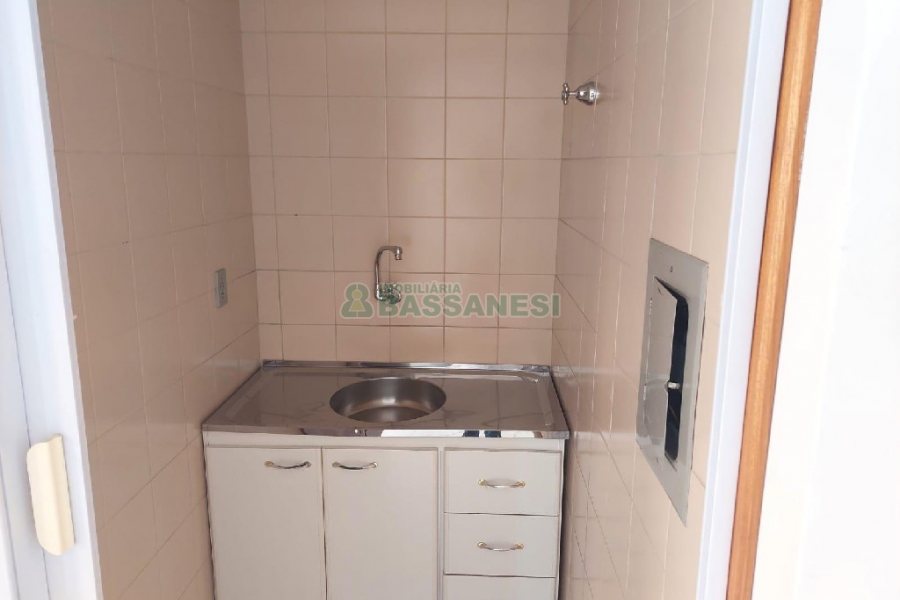 Sala com 41m², no bairro Centro em Caxias do Sul para Alugar