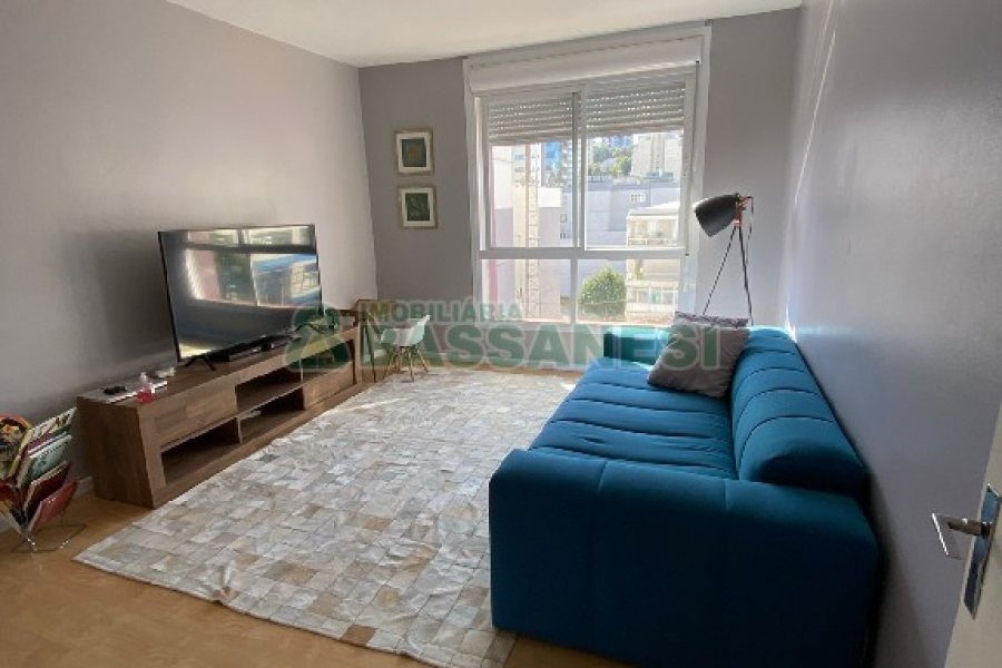 Apto Mobiliado com 91m², 2 dormitórios, 2 vagas, no bairro Pio X em Caxias do Sul para Comprar