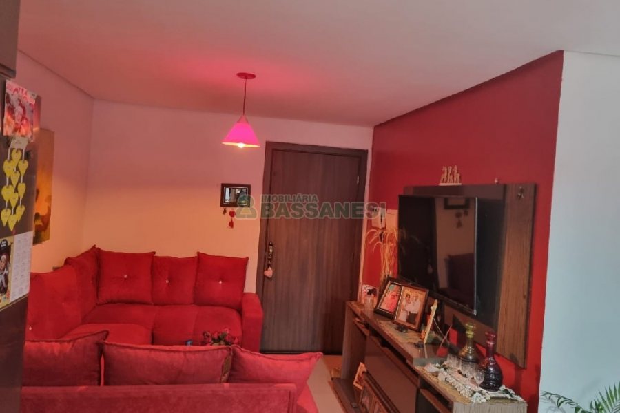 Apartamento com 64m², 2 dormitórios, 1 vaga, no bairro Esplanada em Caxias do Sul para Comprar