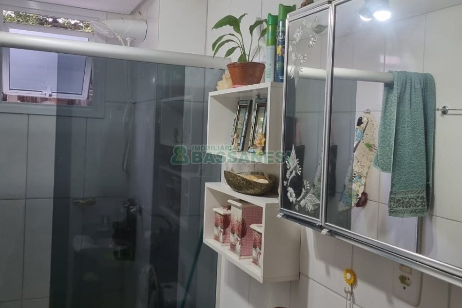 Apartamento com 64m², 2 dormitórios, 1 vaga, no bairro Esplanada em Caxias do Sul para Comprar
