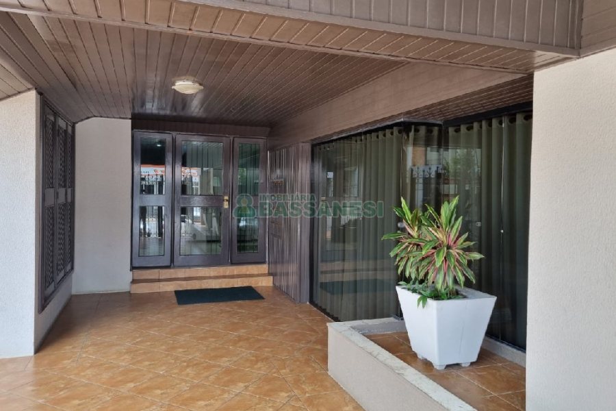 Apartamento com 193m², 3 dormitórios, 2 vagas, no bairro Pio X em Caxias do Sul para Comprar