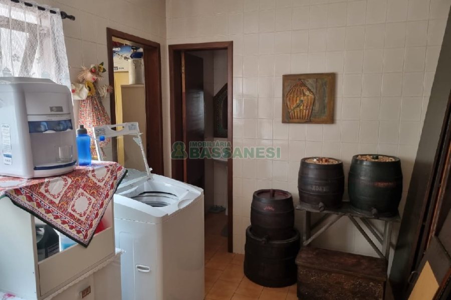 Apartamento com 193m², 3 dormitórios, 2 vagas, no bairro Pio X em Caxias do Sul para Comprar