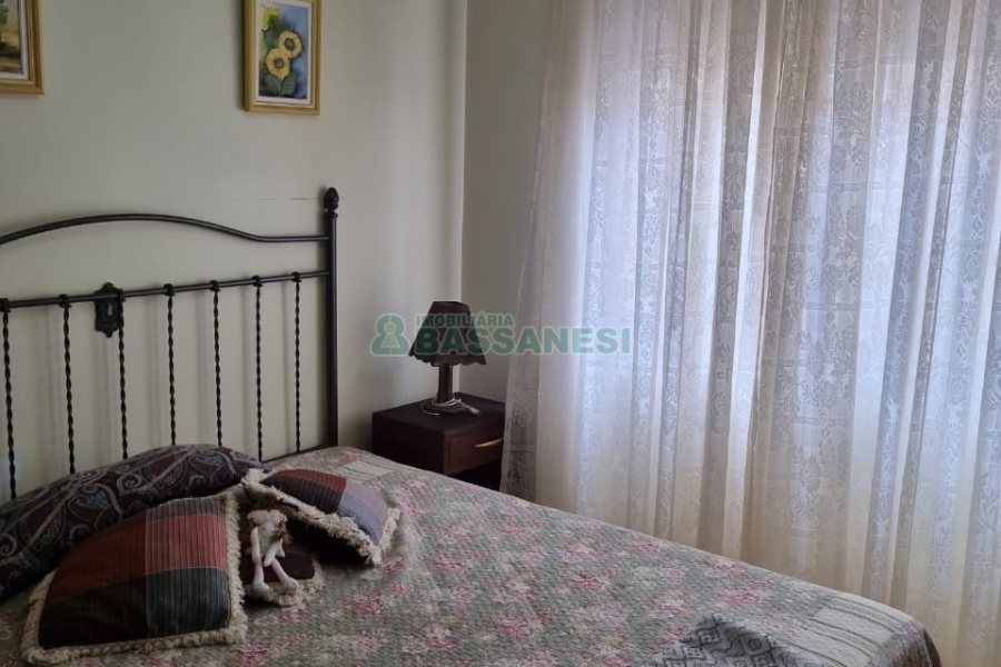 Apartamento com 193m², 3 dormitórios, 2 vagas, no bairro Pio X em Caxias do Sul para Comprar