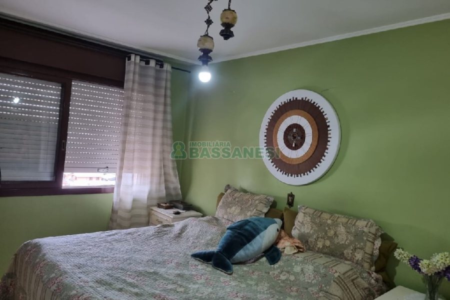 Apartamento com 193m², 3 dormitórios, 2 vagas, no bairro Pio X em Caxias do Sul para Comprar