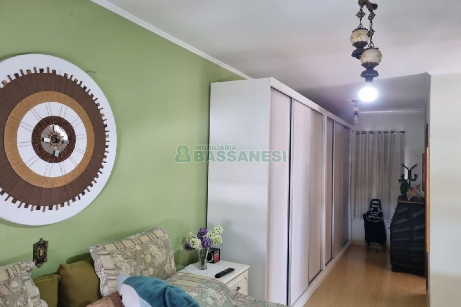 Apartamento com 193m², 3 dormitórios, 2 vagas, no bairro Pio X em Caxias do Sul para Comprar