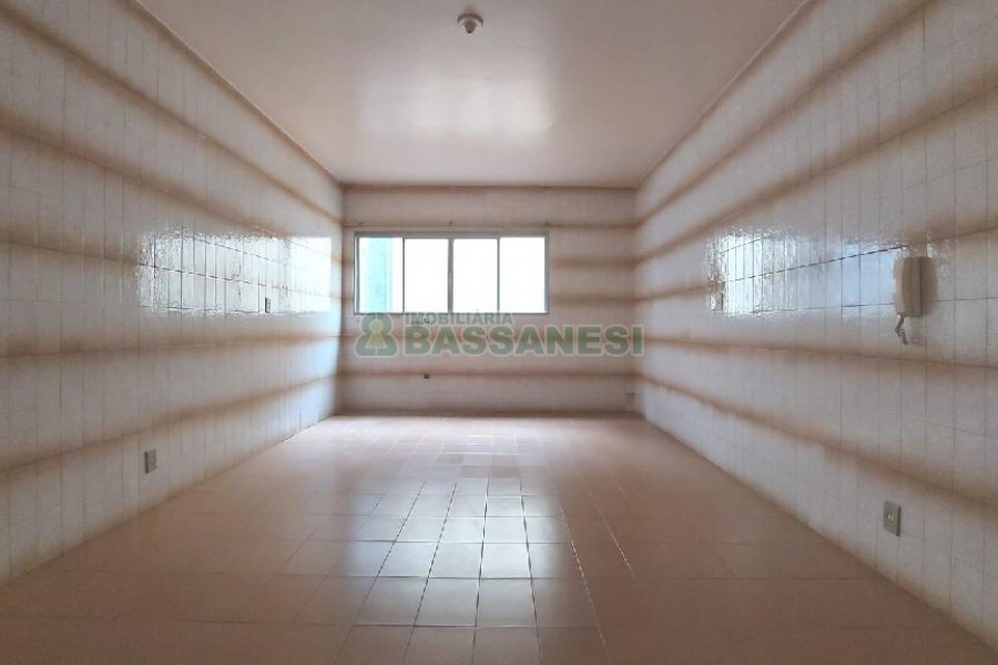 Apartamento com 52m², 2 dormitórios, no bairro São Leopoldo em Caxias do Sul para Alugar