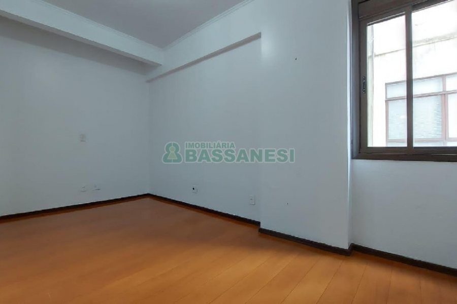 Apartamento com 127m², 2 dormitórios, no bairro Centro em Caxias do Sul para Comprar