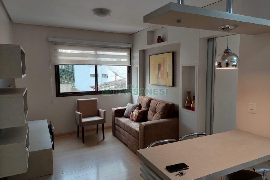 Apto Mobiliado com 50m², 1 dormitório, no bairro Centro em Caxias do Sul para Alugar