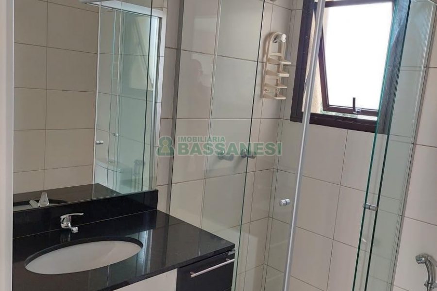 Apto Mobiliado com 50m², 1 dormitório, no bairro Centro em Caxias do Sul para Alugar