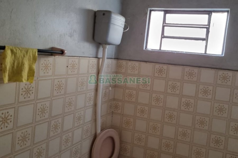 Casa com 277m², 3 dormitórios, 3 vagas, no bairro Santa Catarina em Caxias do Sul para Comprar