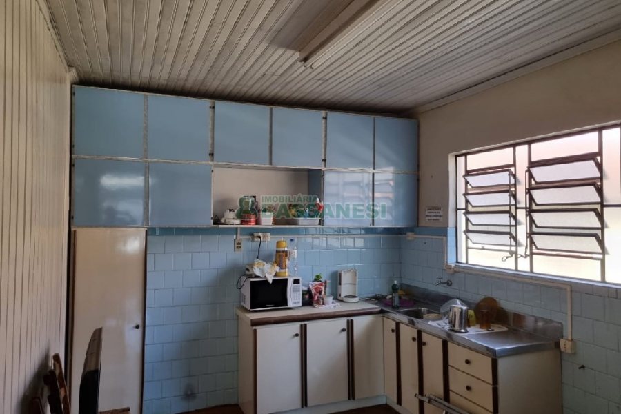 Casa com 277m², 3 dormitórios, 3 vagas, no bairro Santa Catarina em Caxias do Sul para Comprar