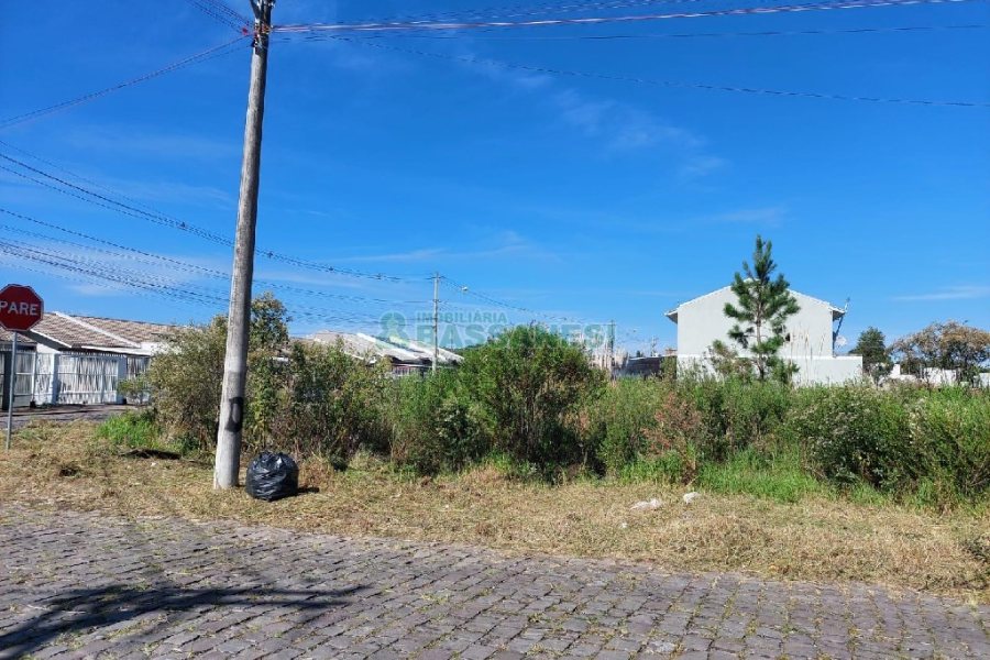 Terreno com 1500m², no bairro Nossa Senhora das Graças em Caxias do Sul para Alugar