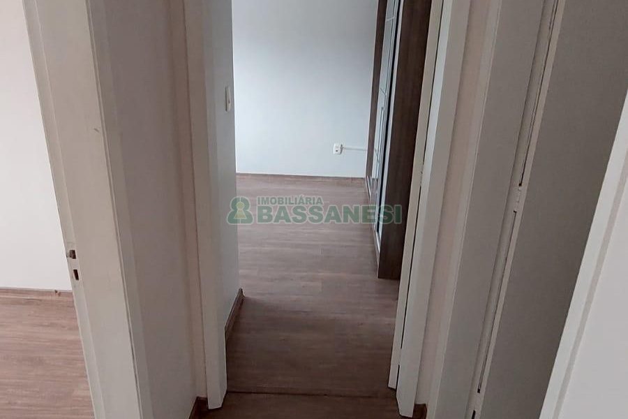 Apto Mobiliado com 65m², 2 dormitórios, 1 vaga, no bairro Pio X em Caxias do Sul para Alugar