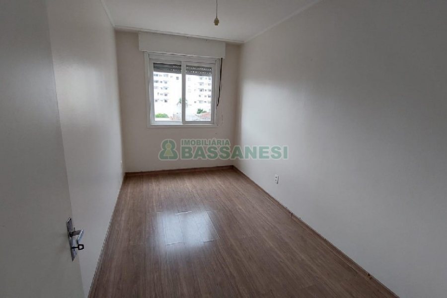 Apto Mobiliado com 65m², 2 dormitórios, 1 vaga, no bairro Pio X em Caxias do Sul para Alugar