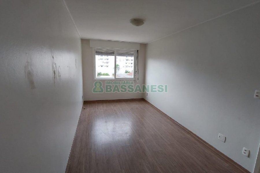 Apto Mobiliado com 65m², 2 dormitórios, 1 vaga, no bairro Pio X em Caxias do Sul para Alugar