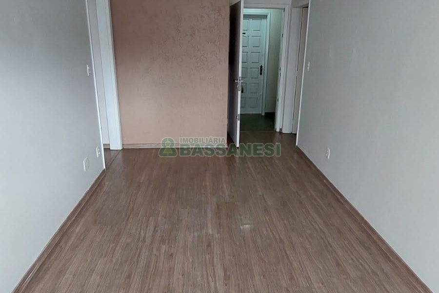 Apto Mobiliado com 65m², 2 dormitórios, 1 vaga, no bairro Pio X em Caxias do Sul para Alugar